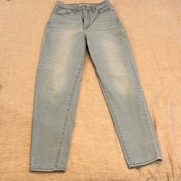 Levi’s high wasted taper jeans size 26 - Picture 1 of 3